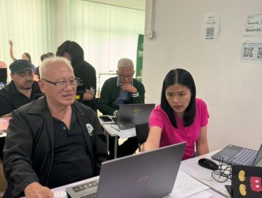 photo_6309838984472890991_y