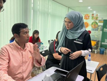 photo_6309838984472890995_y